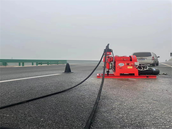 迪庆马路路基路面开裂下沉注浆加固灌浆