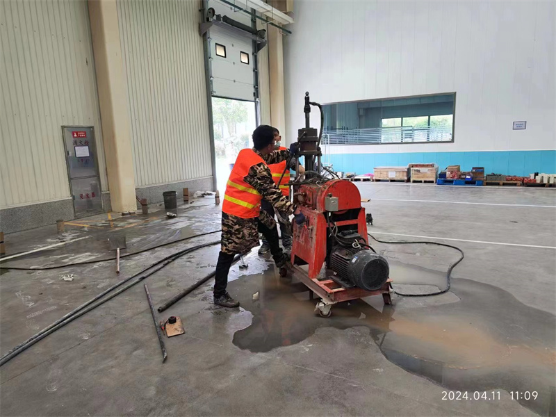 迪庆厂房地面下沉塌陷注浆加固施工